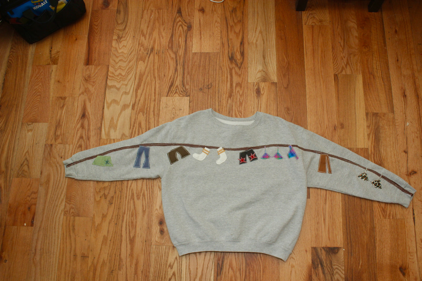 Clothesline crewneck(large)