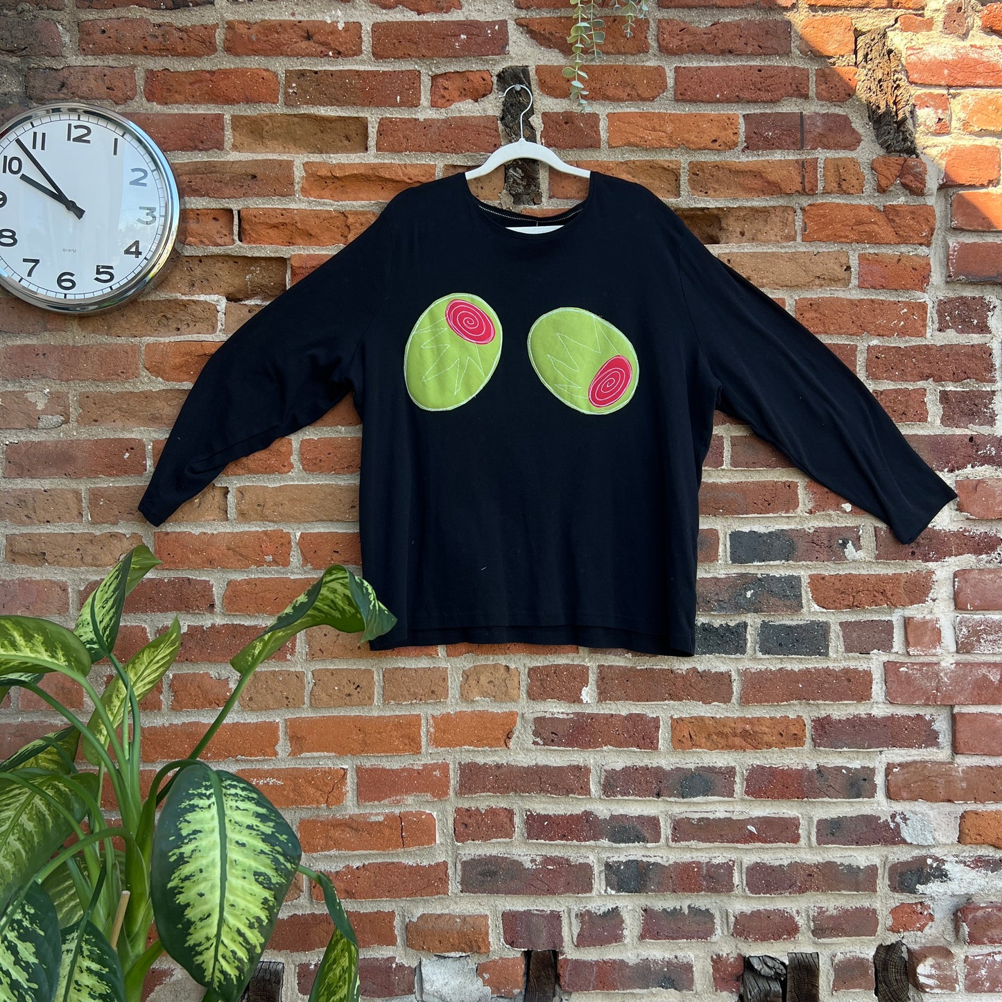 Olives (.)(.) long sleeve tee (xxxl)