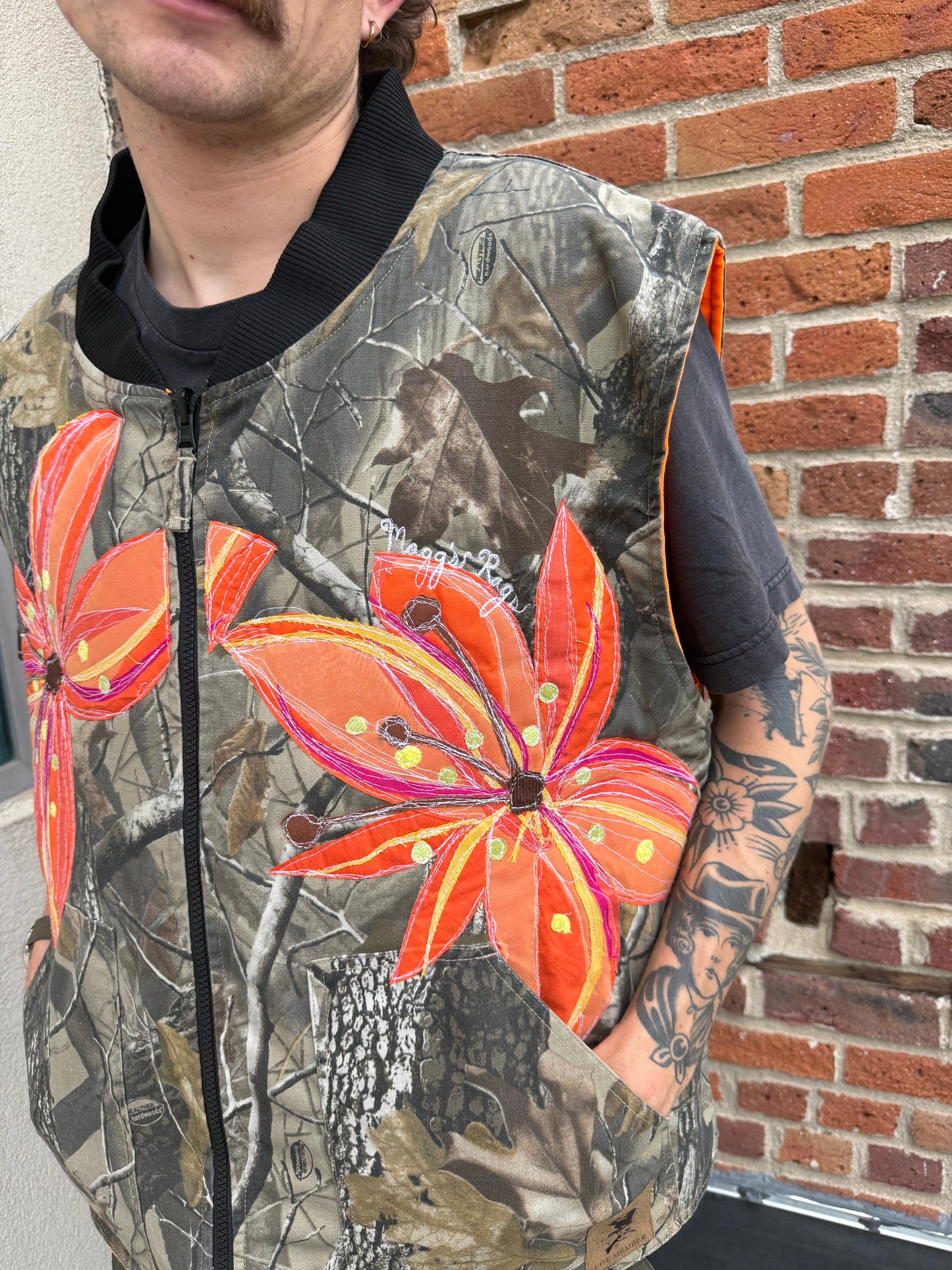 Camo n' Flowers vest(XXL)
