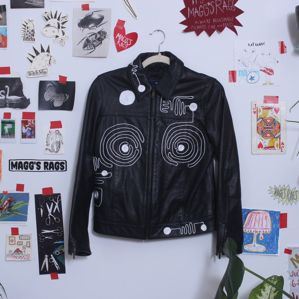
                      
                        Swirly string leather jacket(small)
                      
                    