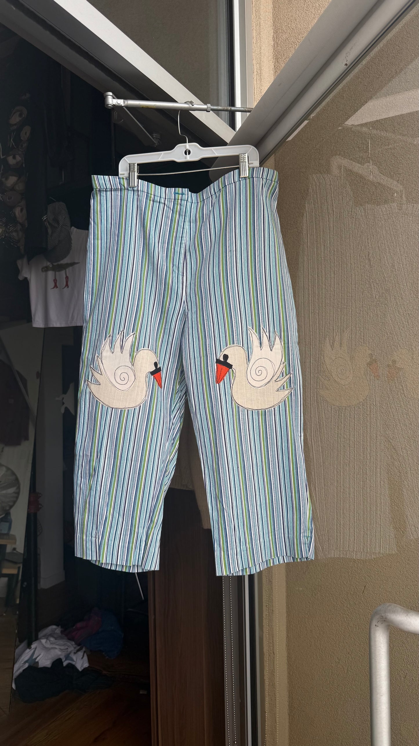 Swan capris ft. Star butt (16)