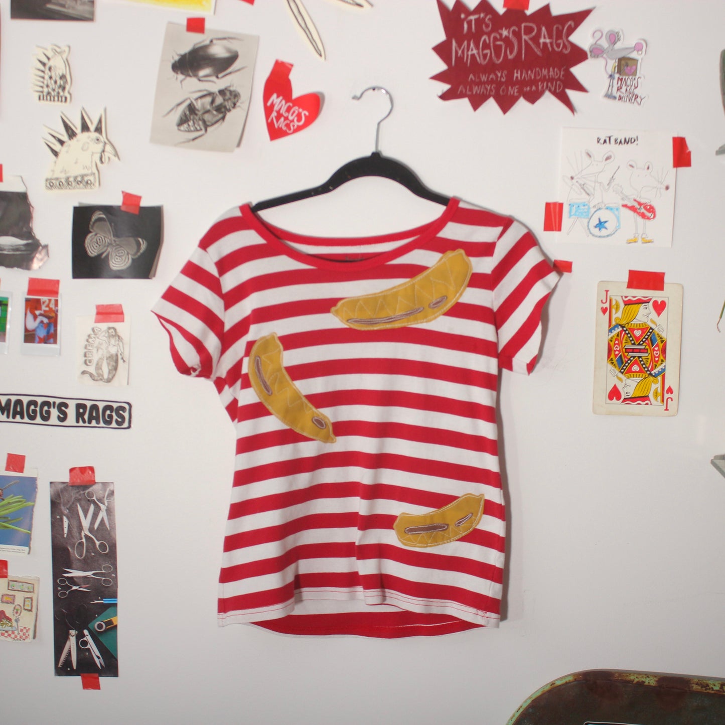 Bananas and stripes tee(medium)