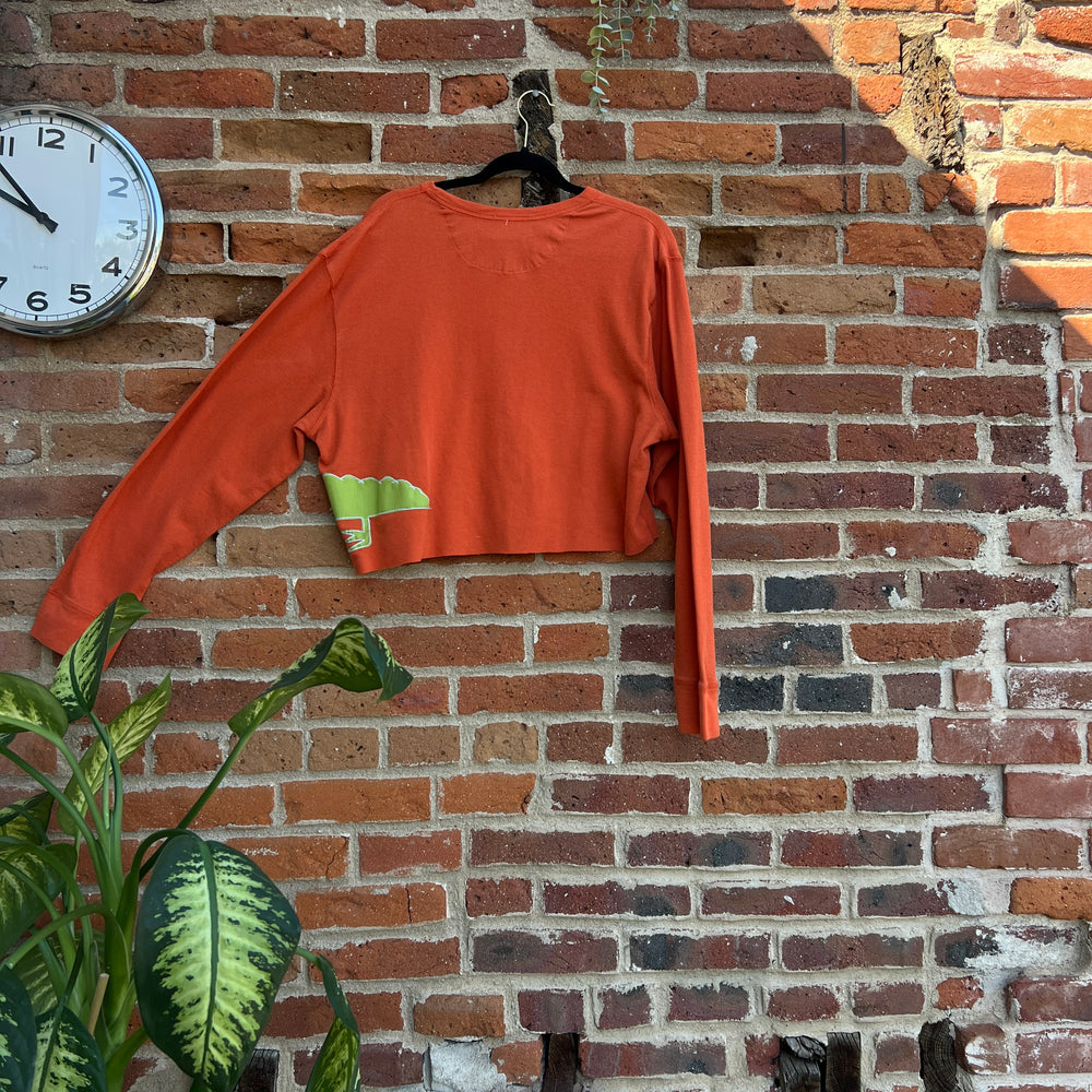 Wrap around gator long sleeve crop top (xl)