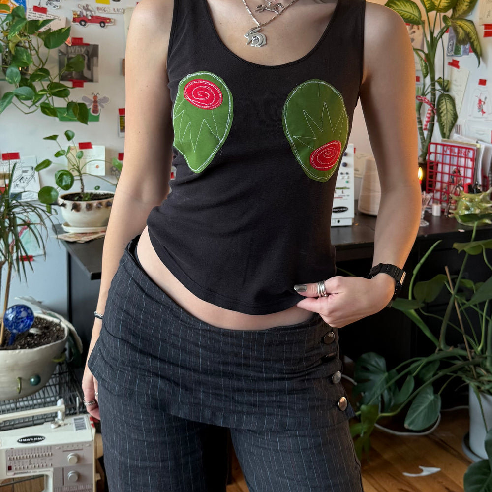 Olive (.)(.)’s tank(small)