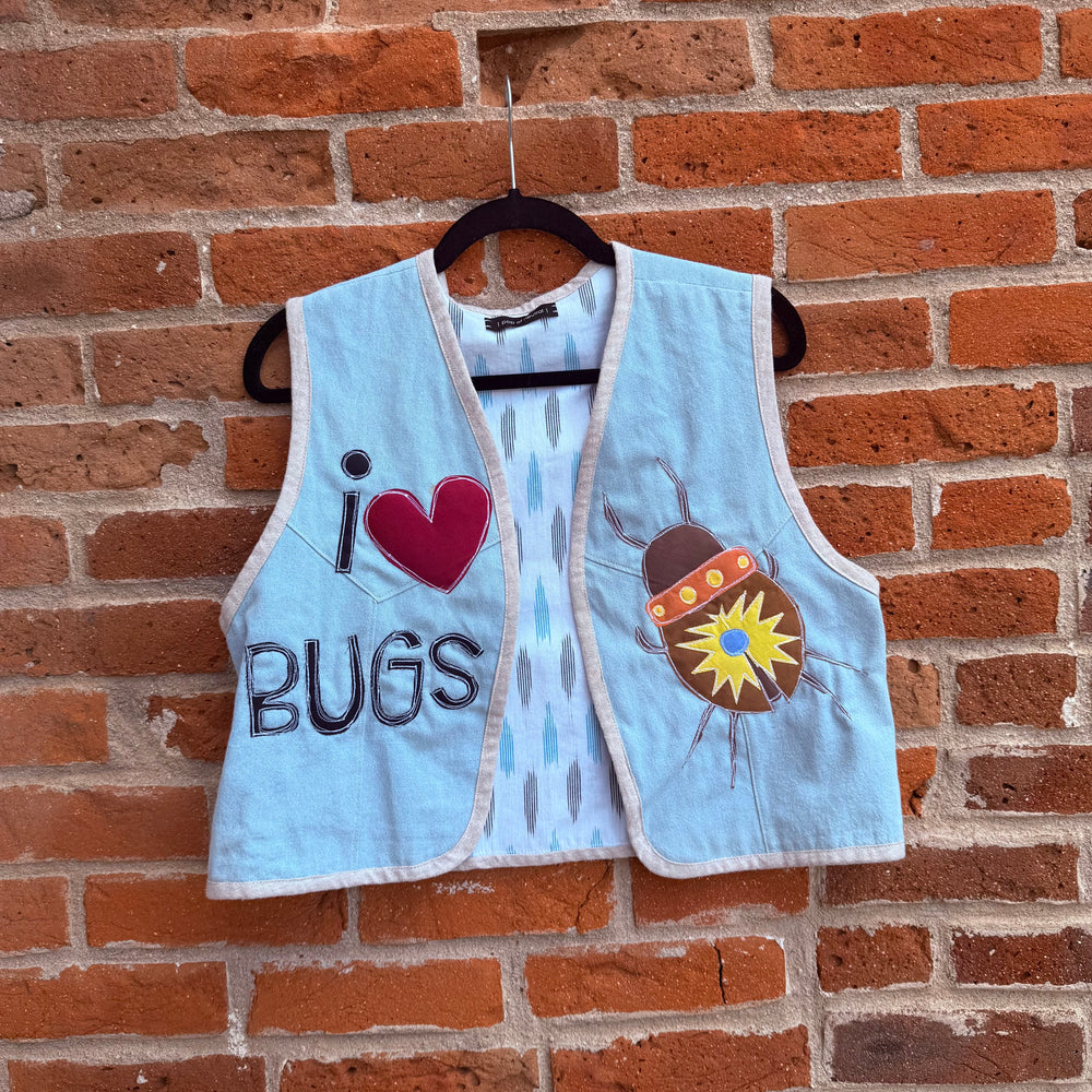 I <3 bugs vest(large)