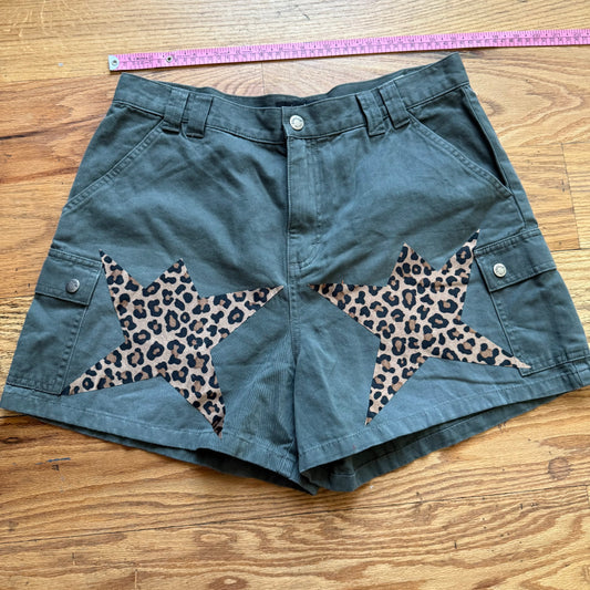STAR SHORTS(32)