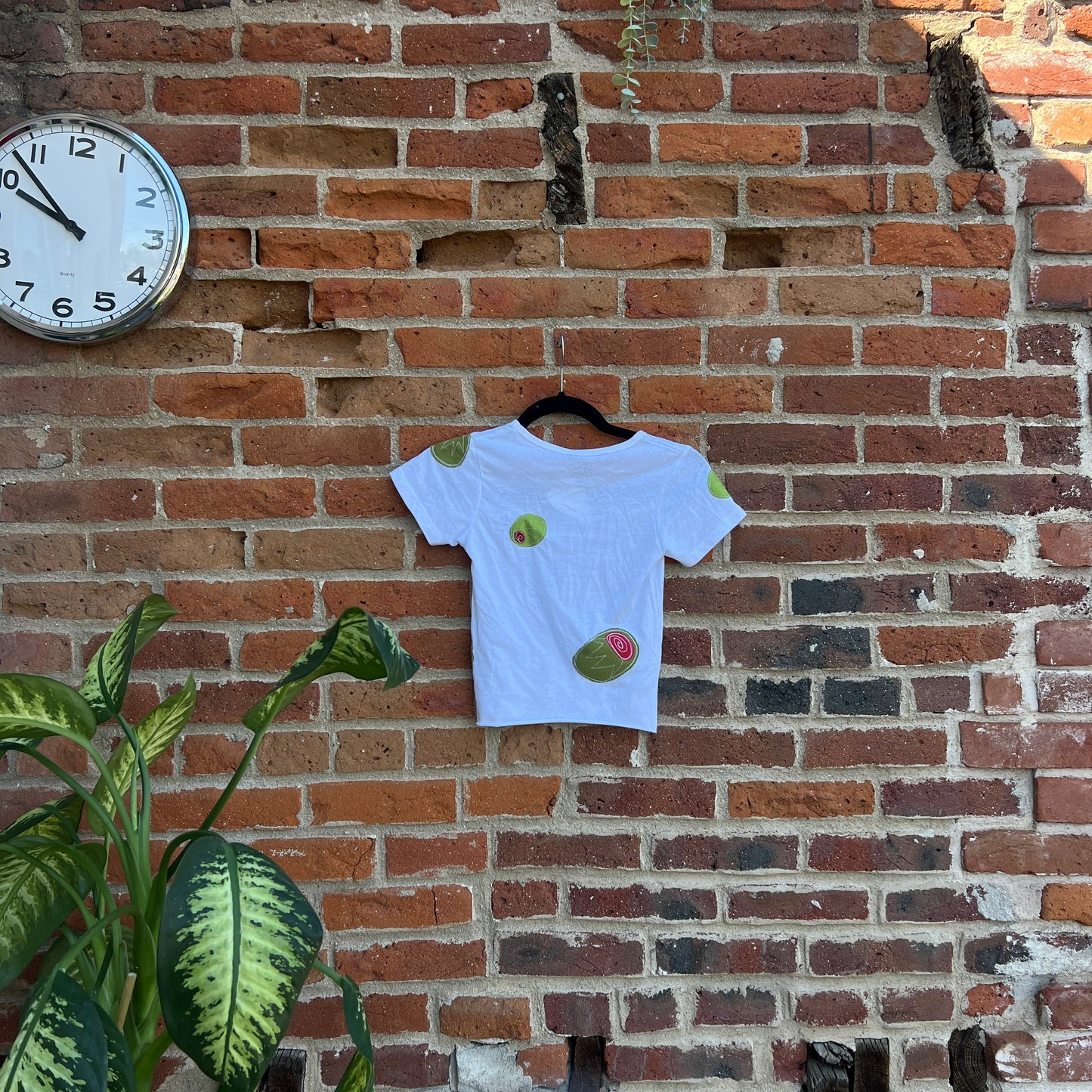 Olives all over baby tee (XS)