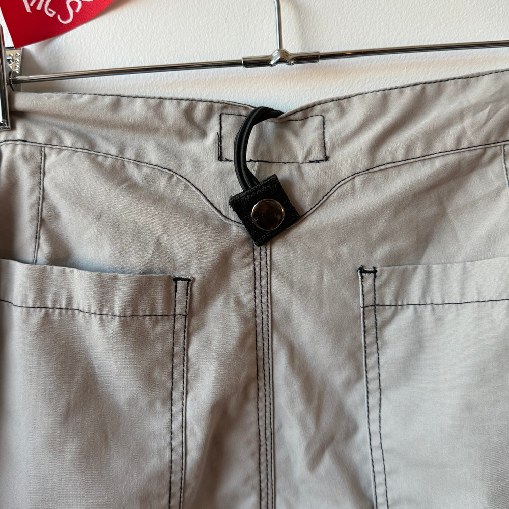 
                      
                        All over heart zip off knee hiking pants(4)
                      
                    