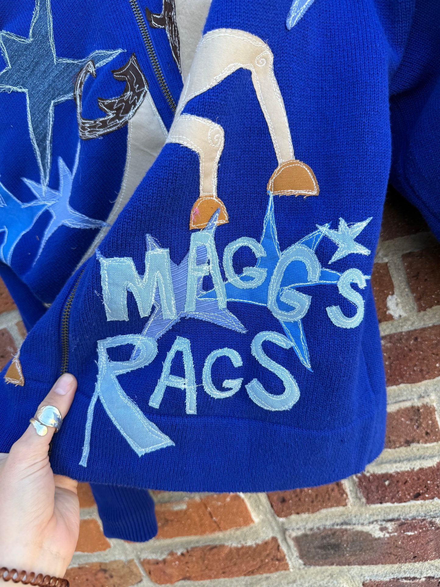 Magg’s Rags horse n’ stars hoodie(large)