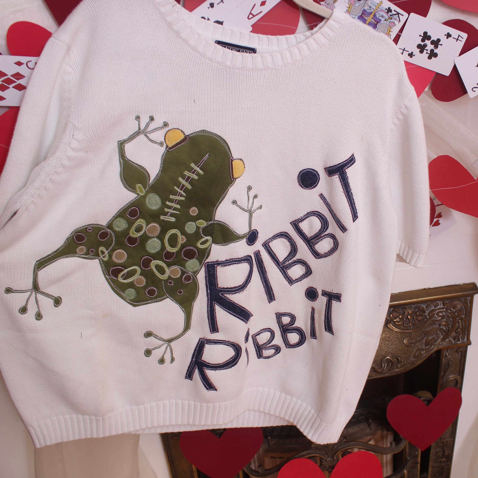 Ribbit ribbit frog sweater shirt(XL) - Magg's Rags 