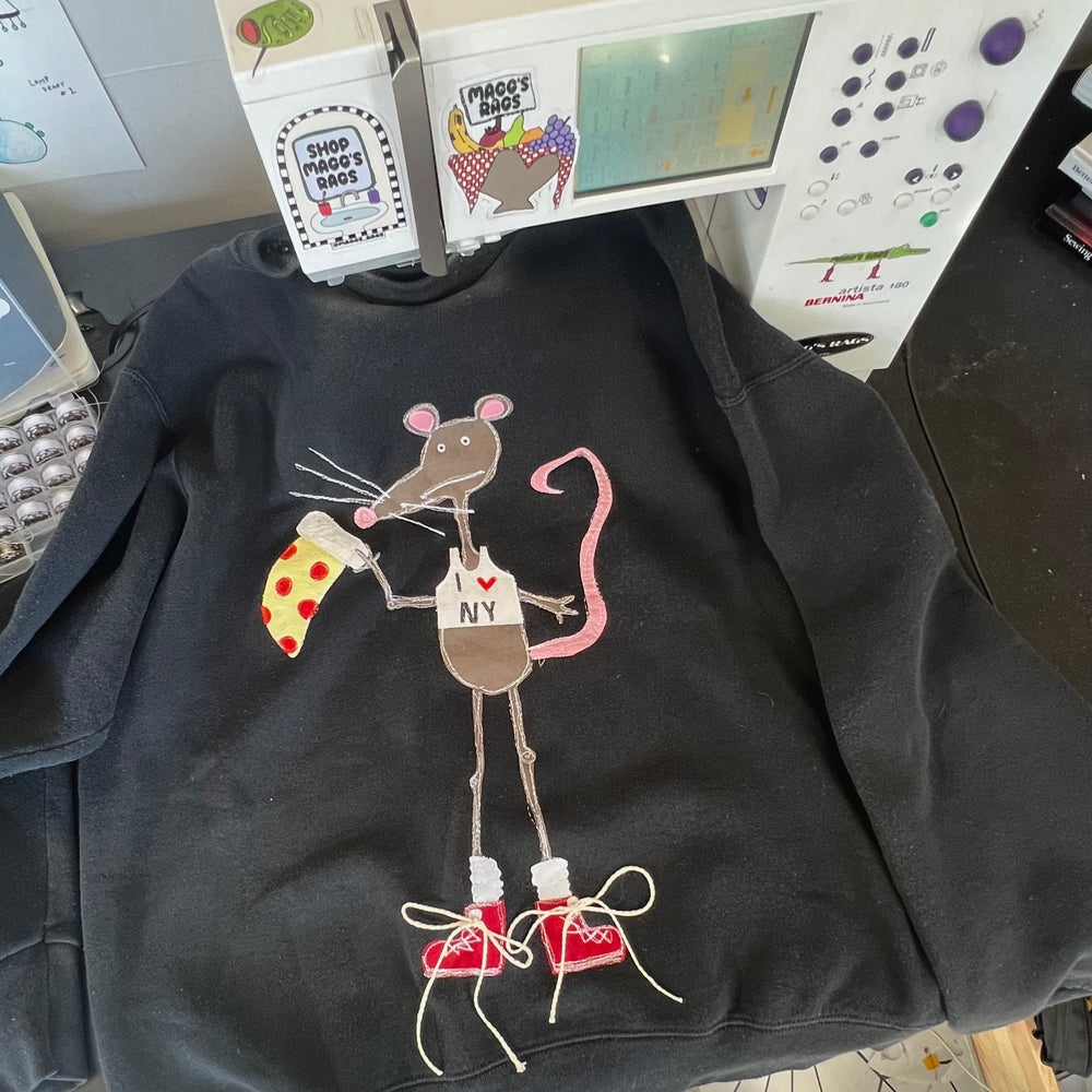 
                      
                        Madame pizza rat(XL)
                      
                    