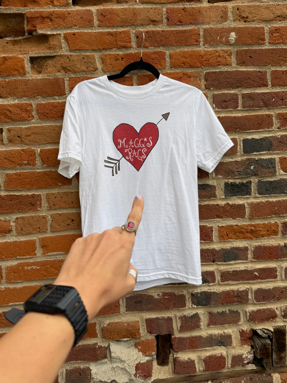 Magg’s Rags heart n’ arrow tee