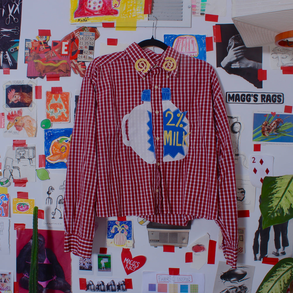 2% milk button down(M/L)