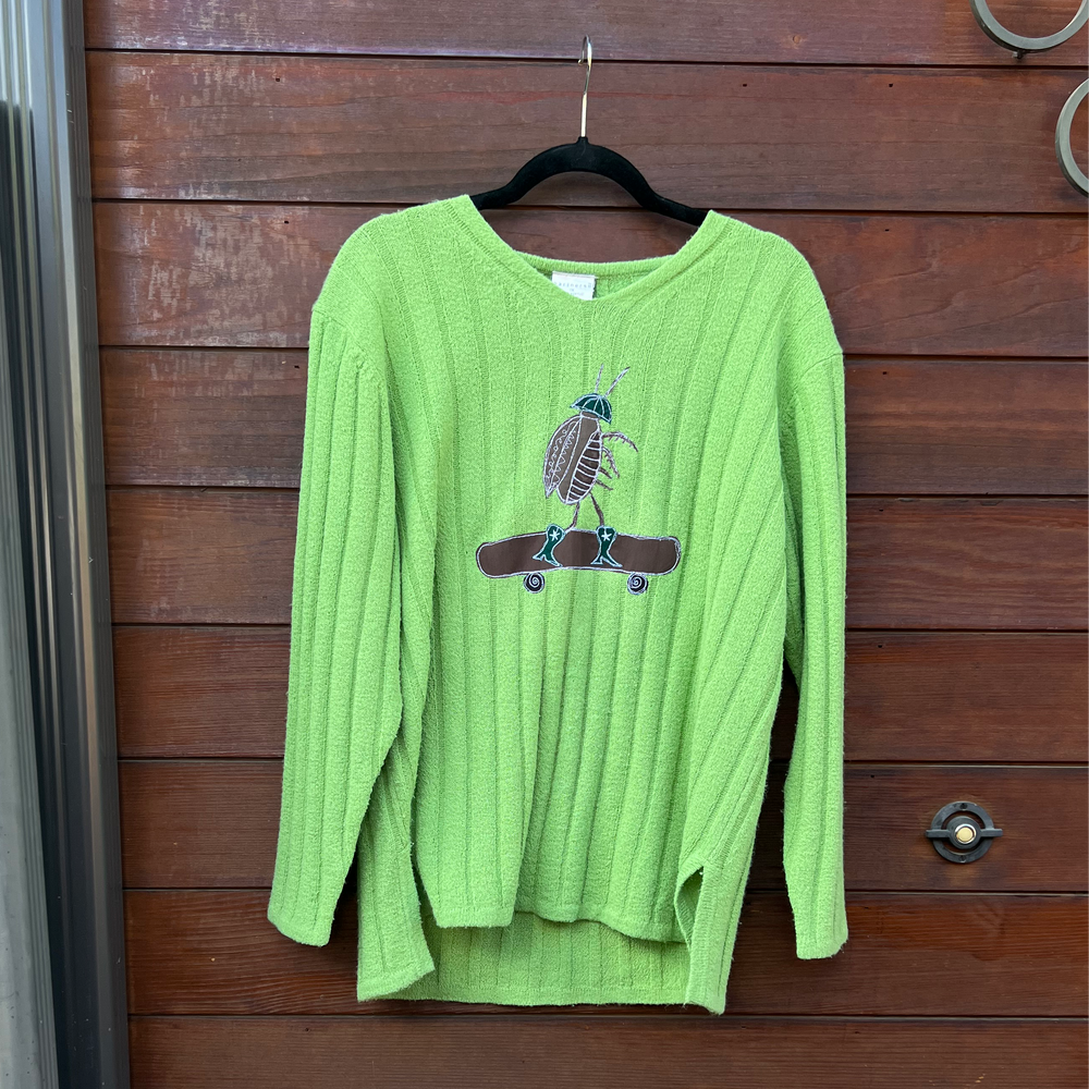 Cockroach on a skateboard sweater(XL)