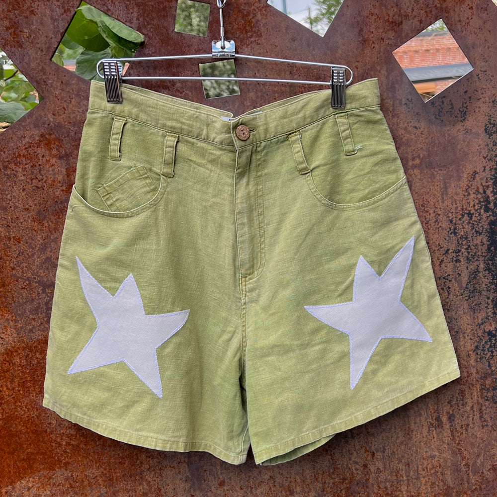 Green linen star shorts(6)