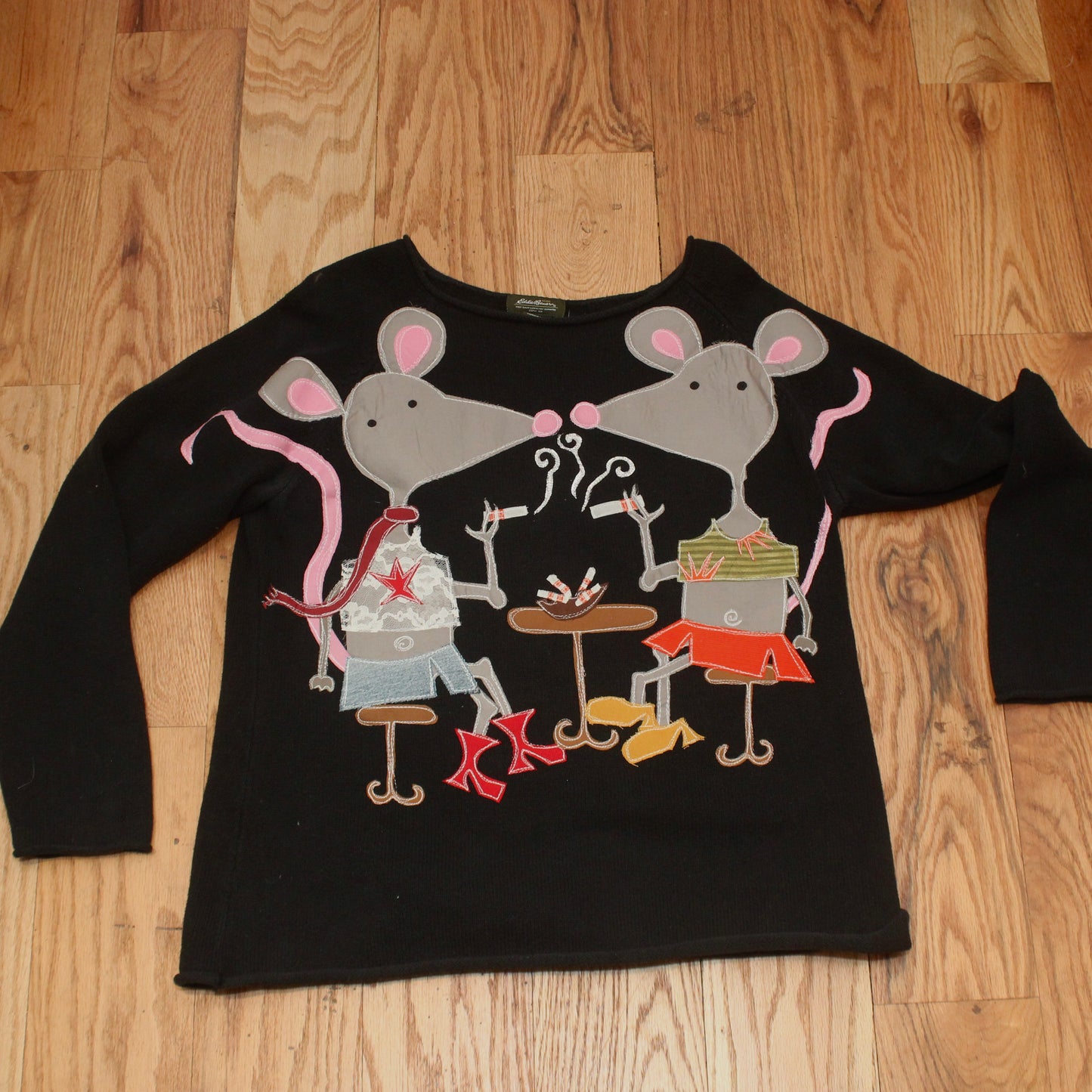 2 rats, 2 cigs sweater(large)