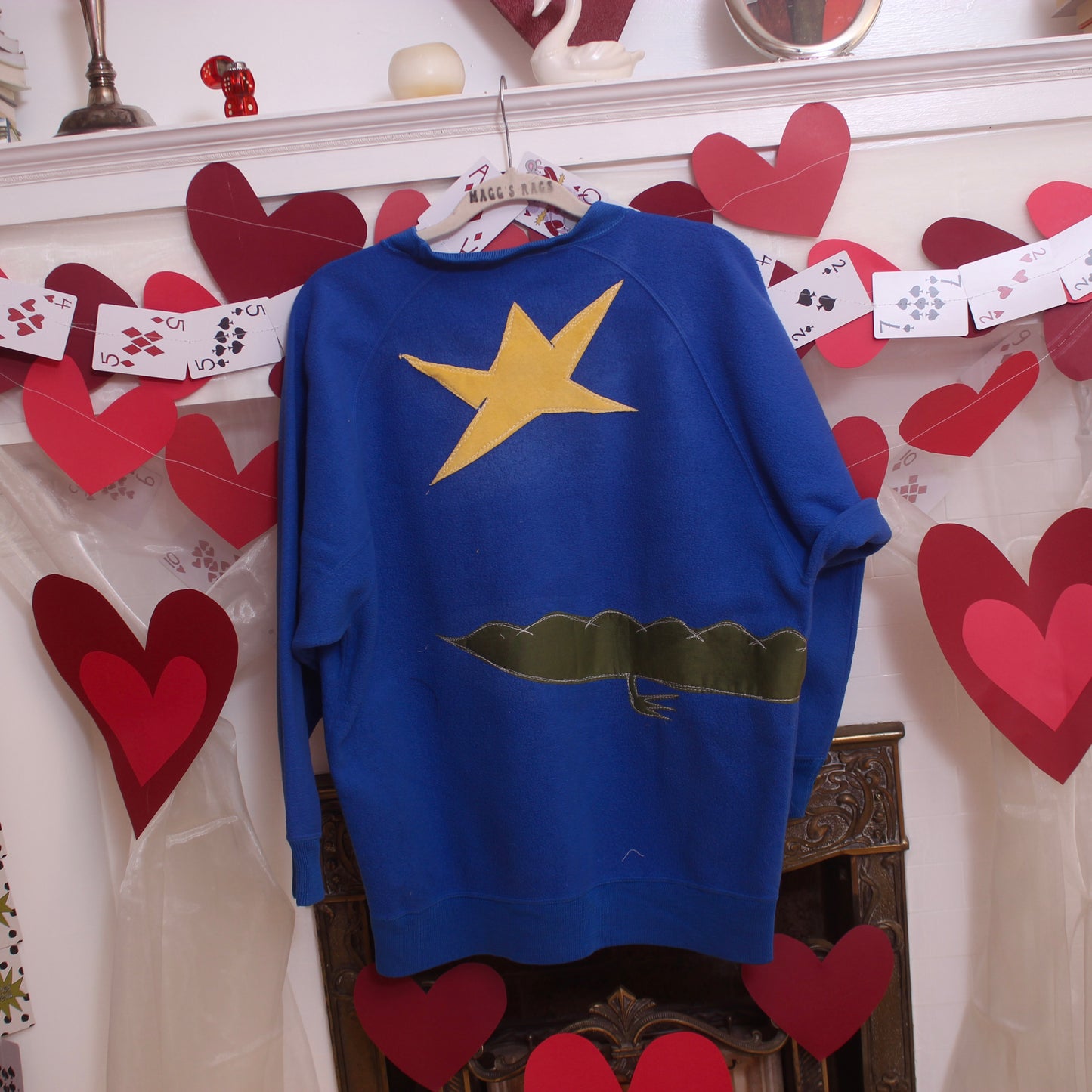 Wrap around gator fleece crew(large—tall) - Magg's Rags 