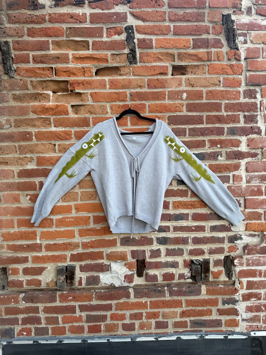 Double gator arm tie front sweater(XL)