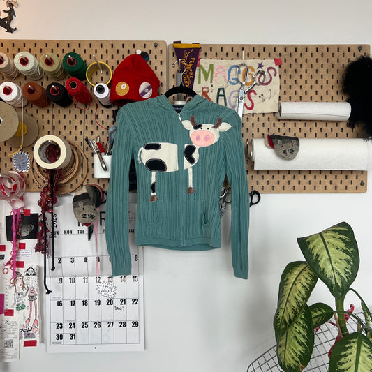 Cow ‘n milk sweater set (small)(2pieces)