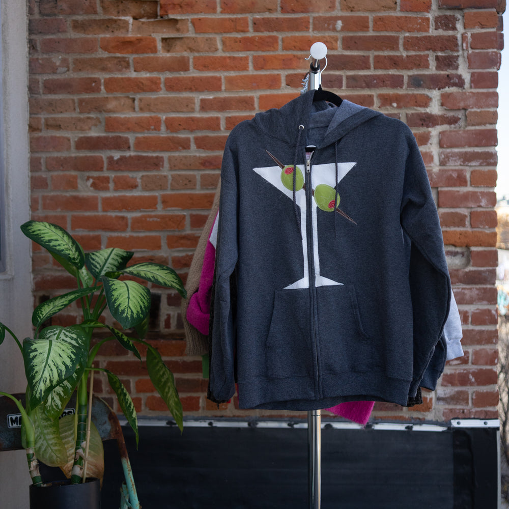 Split martini zip up hoodie(M/L)