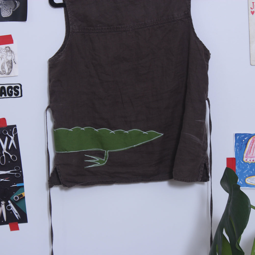 
                      
                        Wrap around linen gator tank(XL)
                      
                    