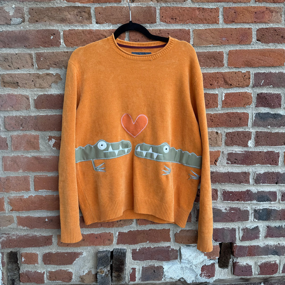 Gatorx2<3 sweater(large)