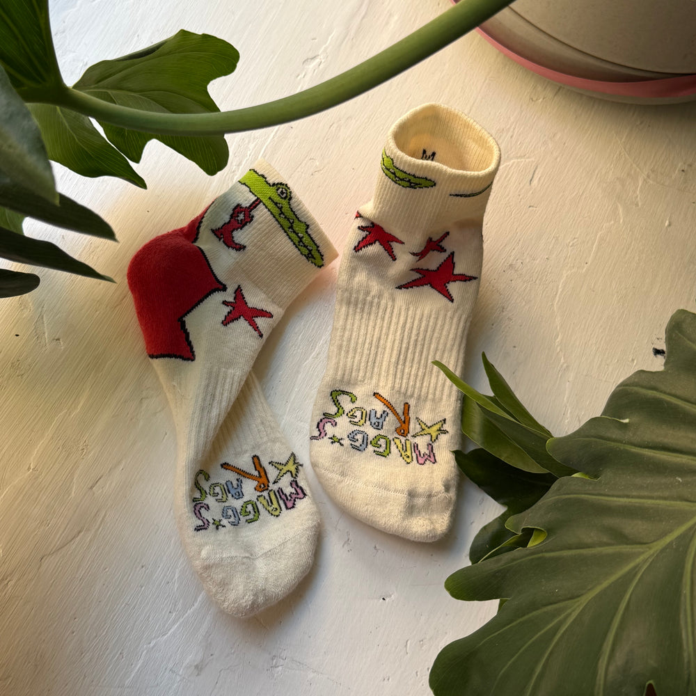 360° alligator ankle socks!