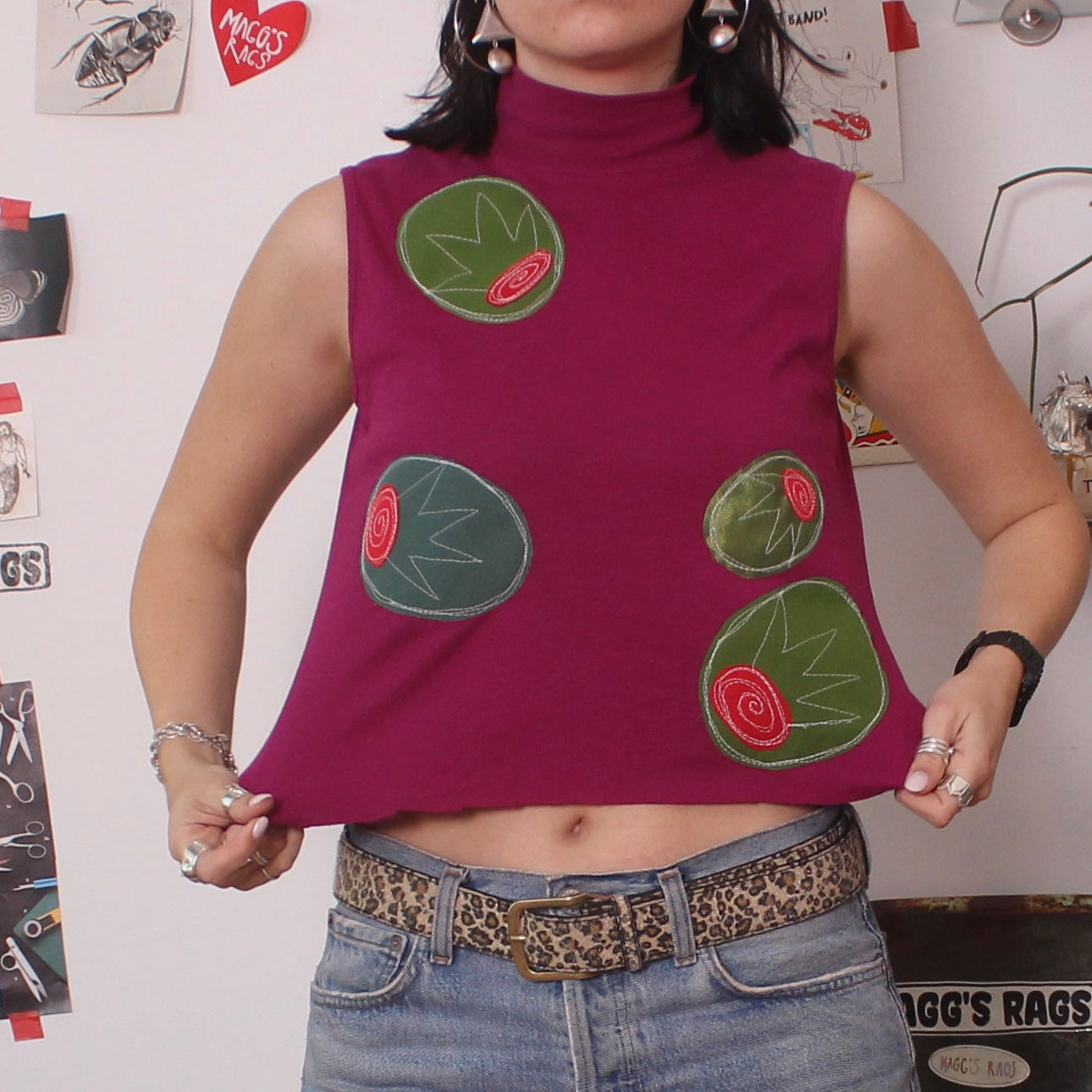 All over olives mock neck(small)