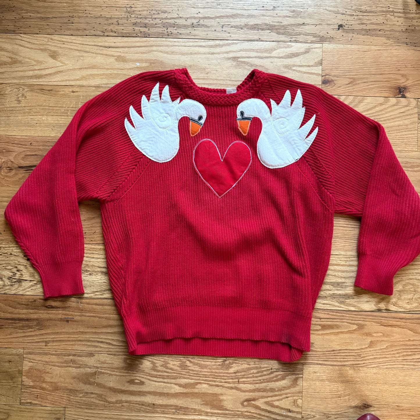 Swans in love sweater(large)