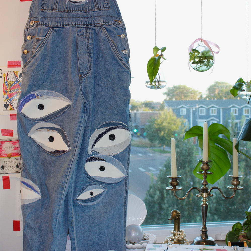 
                      
                        Denim eyeball overalls(small)
                      
                    