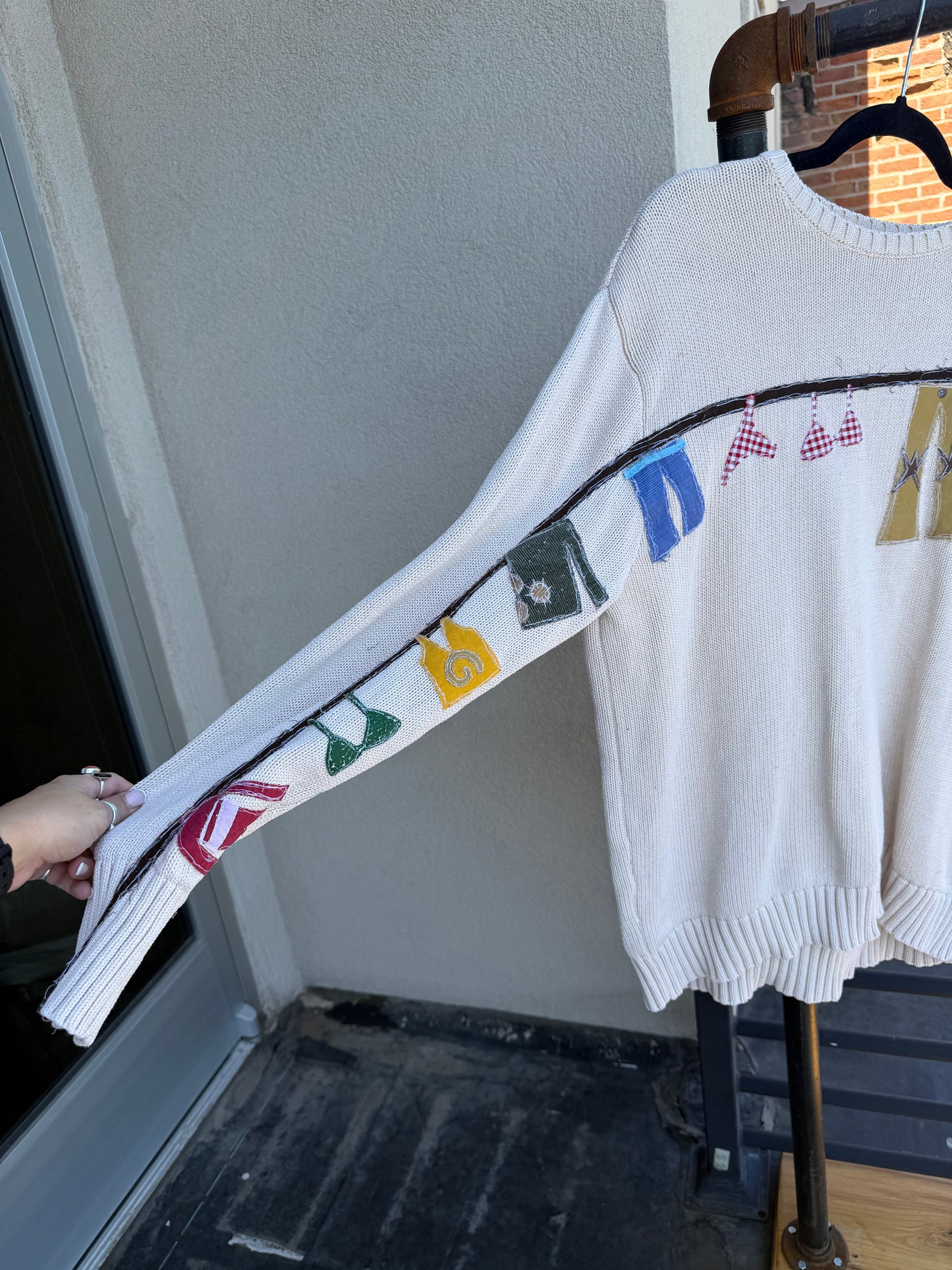 Classic Clothesline Sweater(XL)