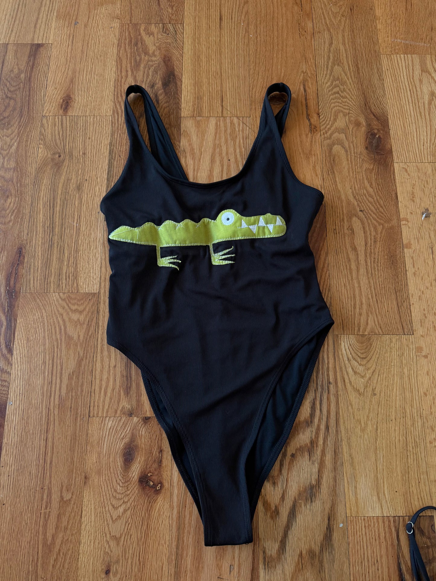 Gator One piece Swim Suit(Large)