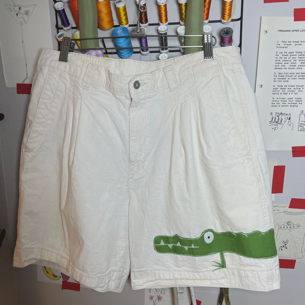 Gator shorts(34)