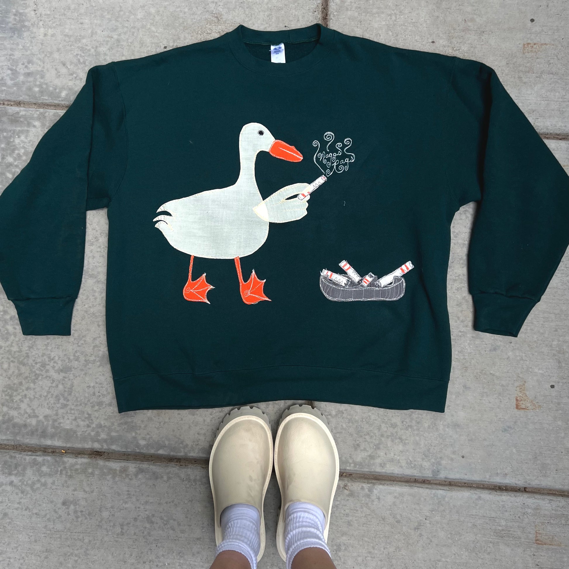 cigarette duck Vertical / 14Wx20H''-(35x50cm) Cigarette duck, cigarette butt crew(3XL)