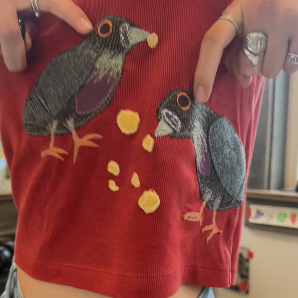 
                      
                        Load and play video in Gallery viewer, Pigeons sharing some bread&amp;lt;3 tank top(Medium)
                      
                    