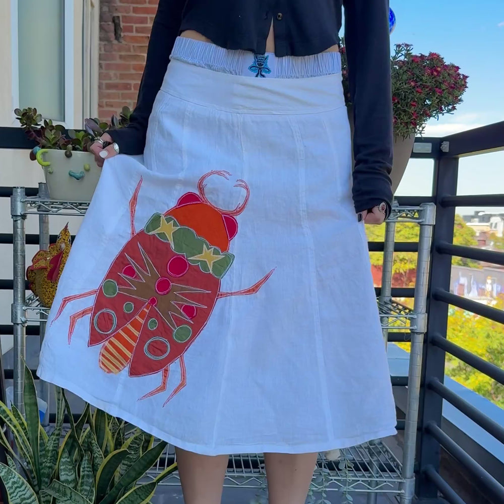 
                      
                        Load and play video in Gallery viewer, Linen bug midi skirt(6)
                      
                    