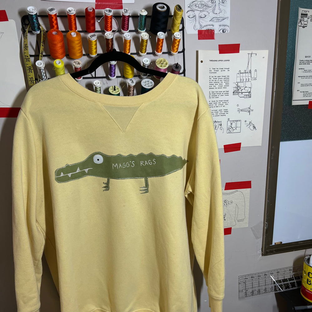 Magg’s Rags yellow gator crew