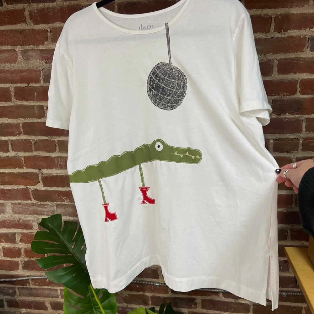 Gator disco tee