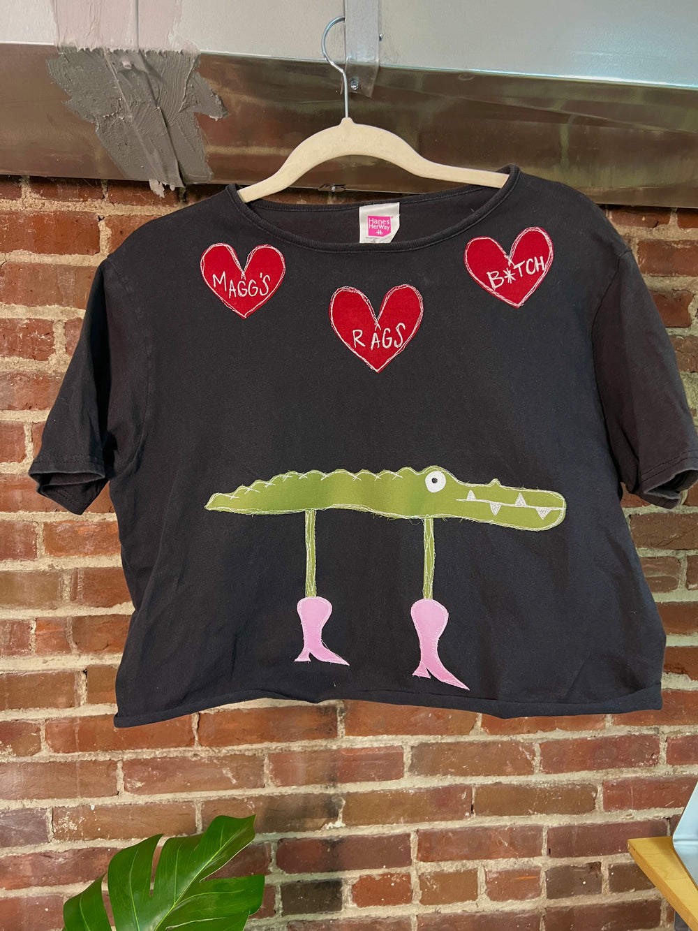 Triple heart gator tee