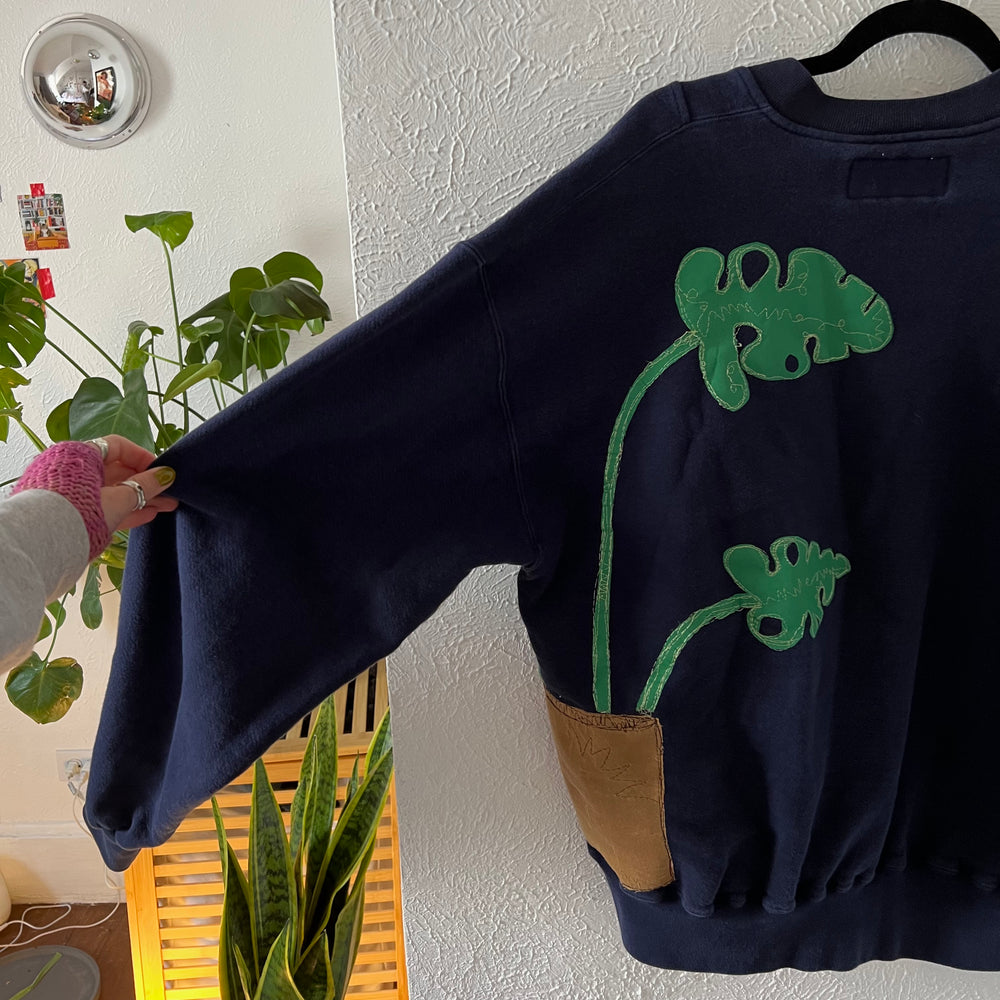 Wrap around monstera crew