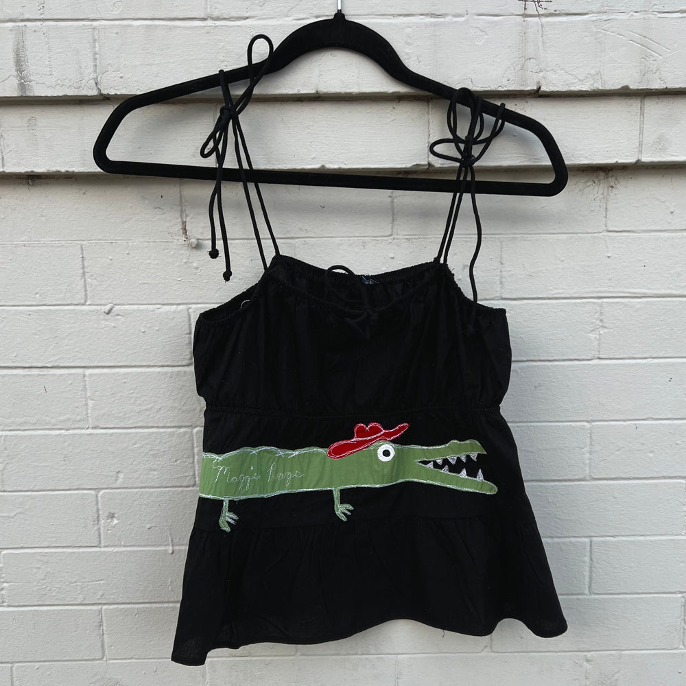 
                      
                        Alligator tiered tank
                      
                    