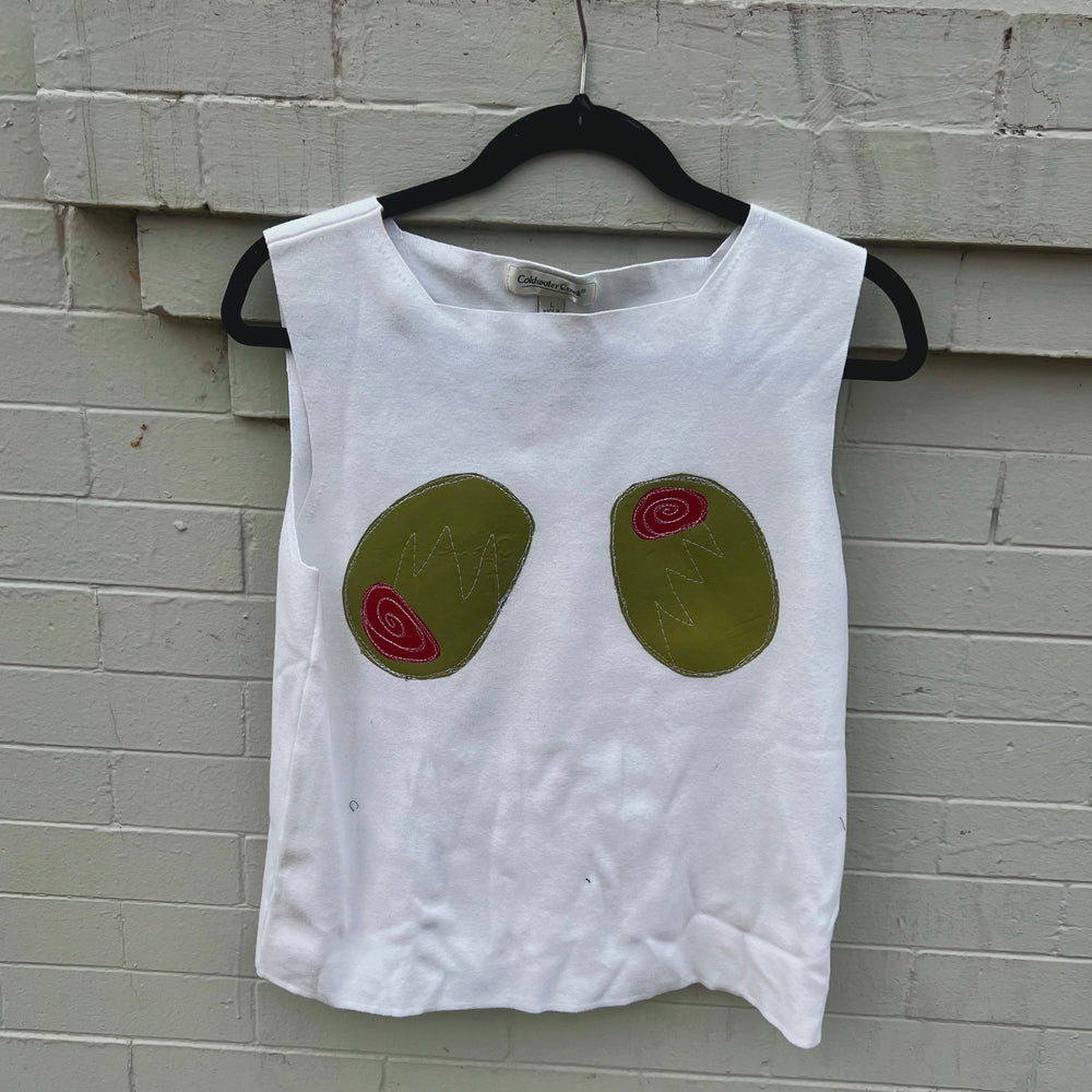 Olive (•)(•)’s